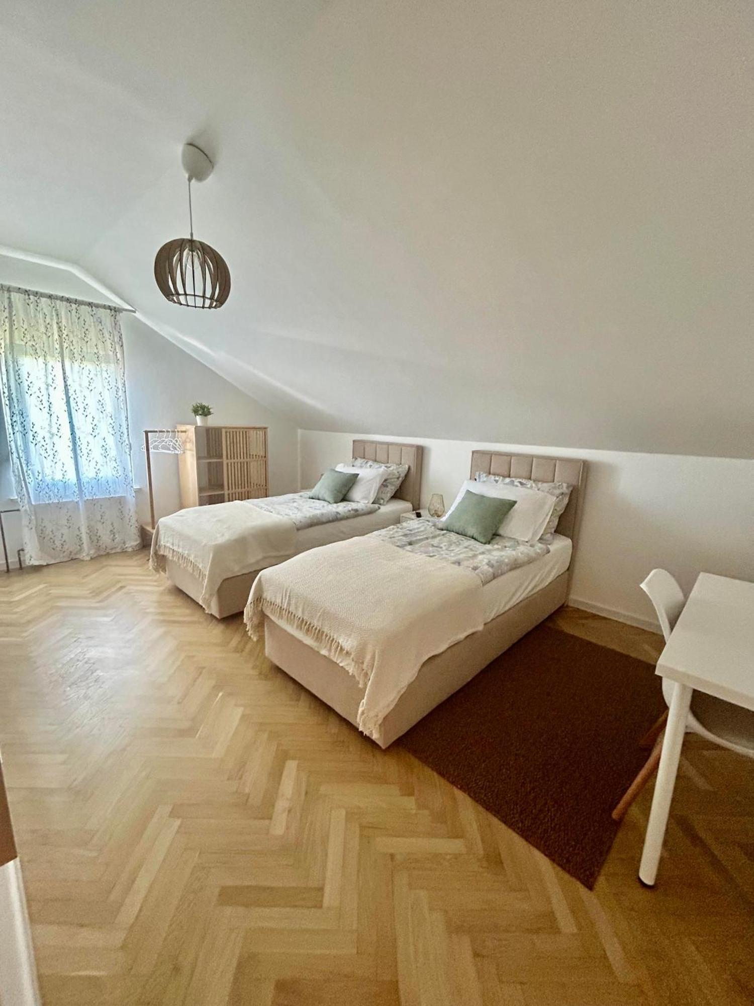 Apartman Tony Deluxe Near Zagreb Airport เวลิคาโกริตซา ภายนอก รูปภาพ